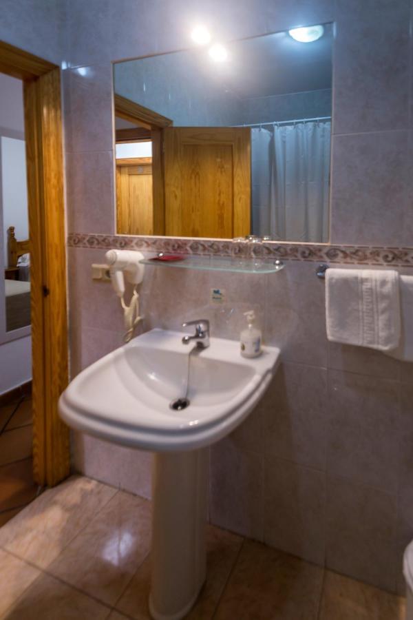 Hostal San Ramon Marbella Esterno foto